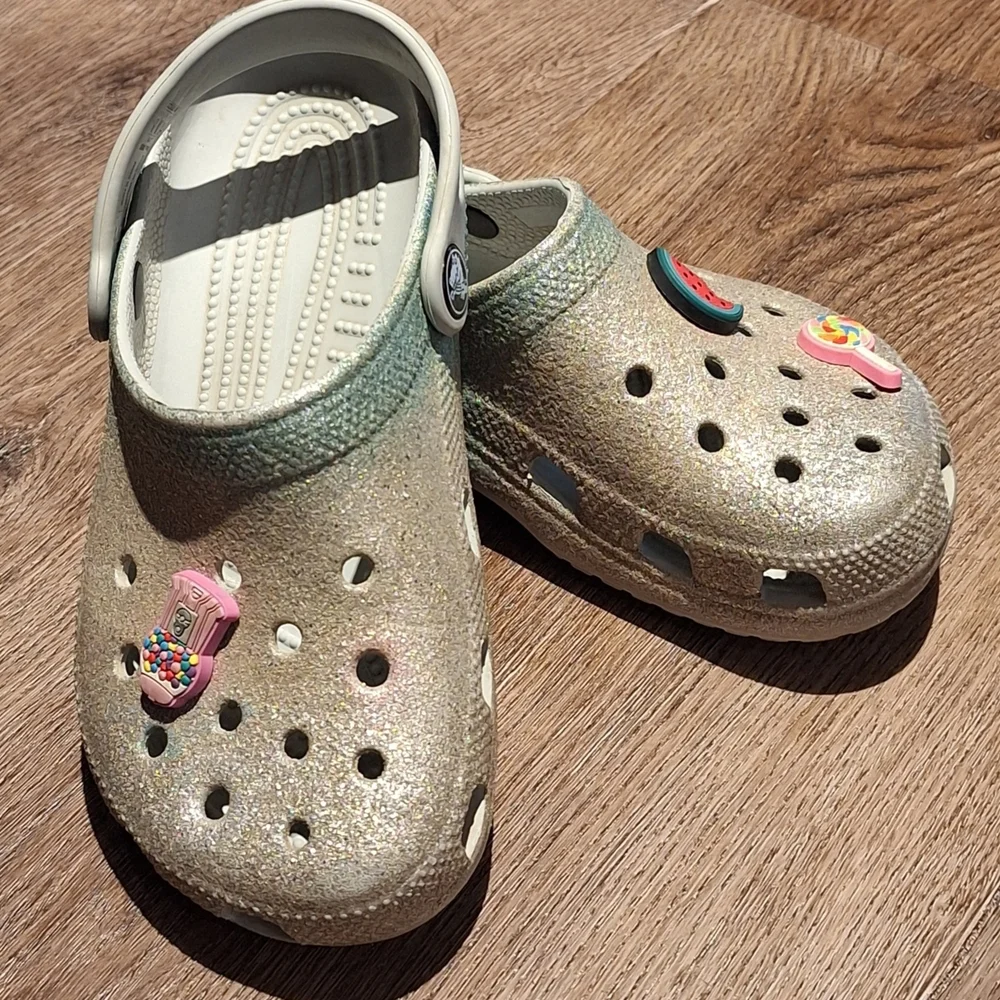 Crocs Iridescent Glitter Blue To Silver With Charms Sz 1